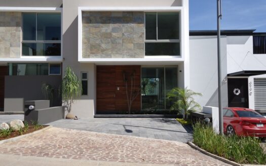 Se vende casa en Altozano, Morelia