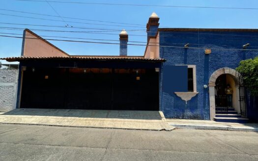 Casa en venta Morelia, a un costado de Club Campestre.