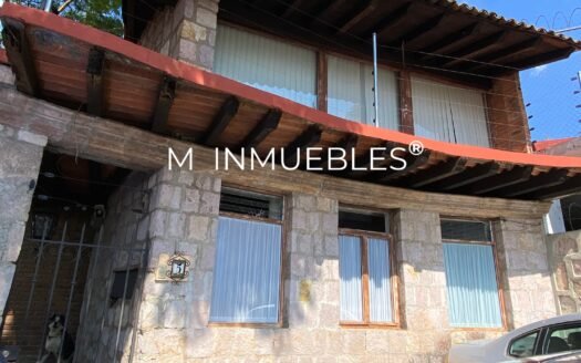 Venta de hermosa residencia en Lomas de Vista Bella Morelia ¡Invierte en una de las zonas con mayor plusvalía!