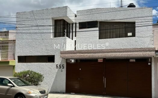 Venta de Casa en Excelente Ubicación en Chapultepec Sur, Morelia