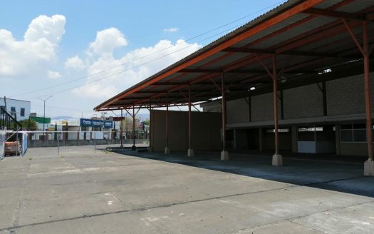 Terreno comercial en renta – Ubicación estratégica en avenida principal